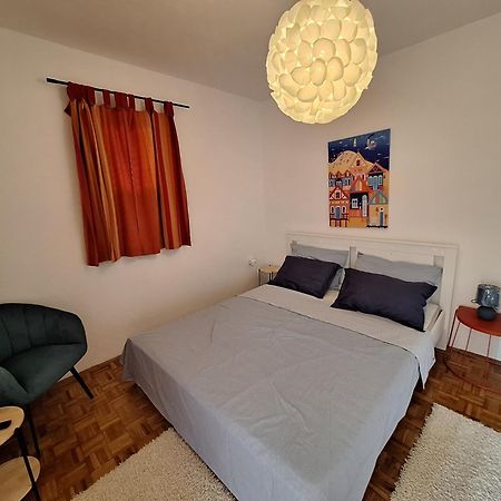 Apartmani Dana Sukošan מראה חיצוני תמונה
