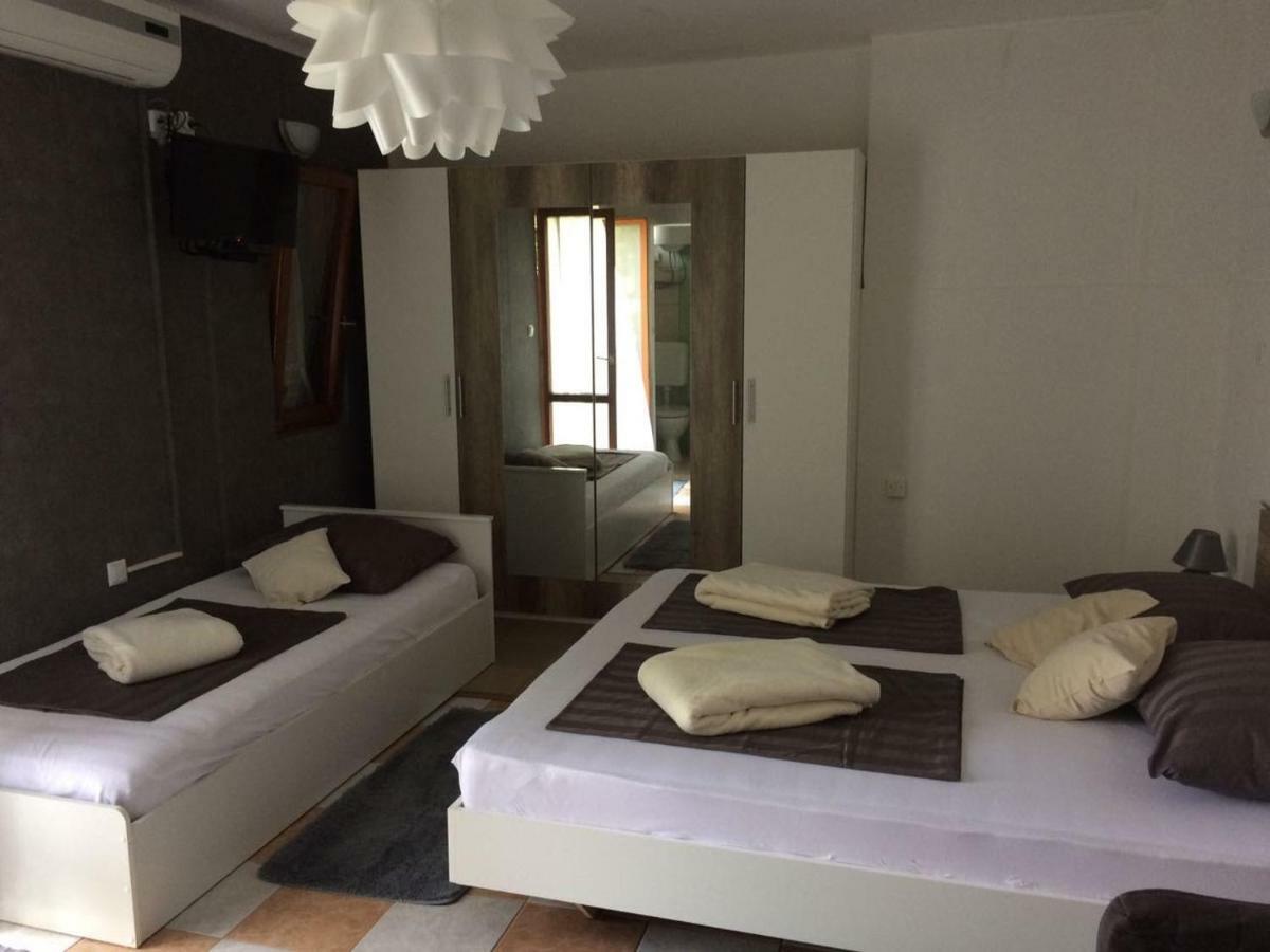 Apartmani Dana Sukošan מראה חיצוני תמונה
