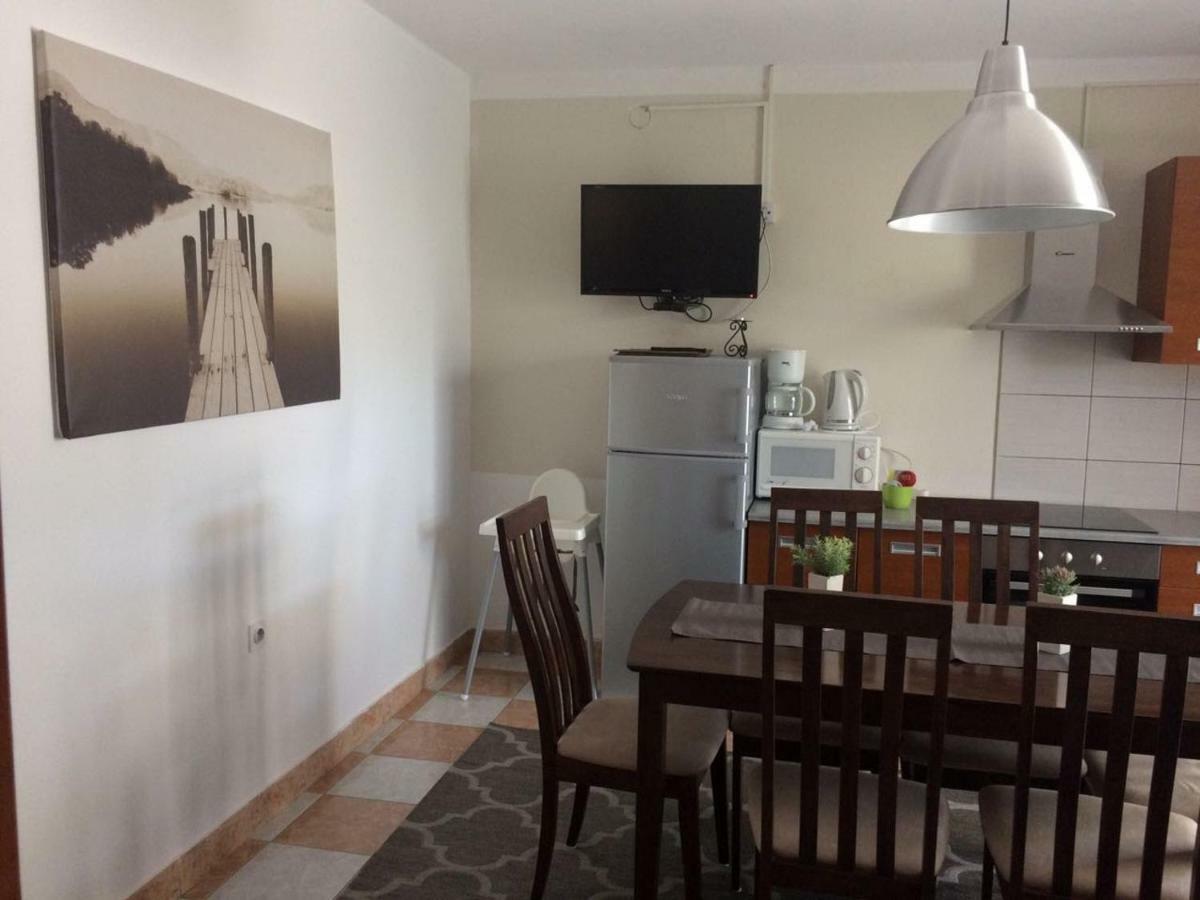 Apartmani Dana Sukošan מראה חיצוני תמונה