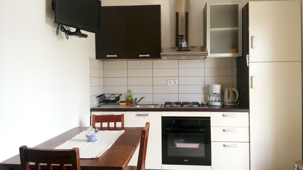 Apartmani Dana Sukošan מראה חיצוני תמונה