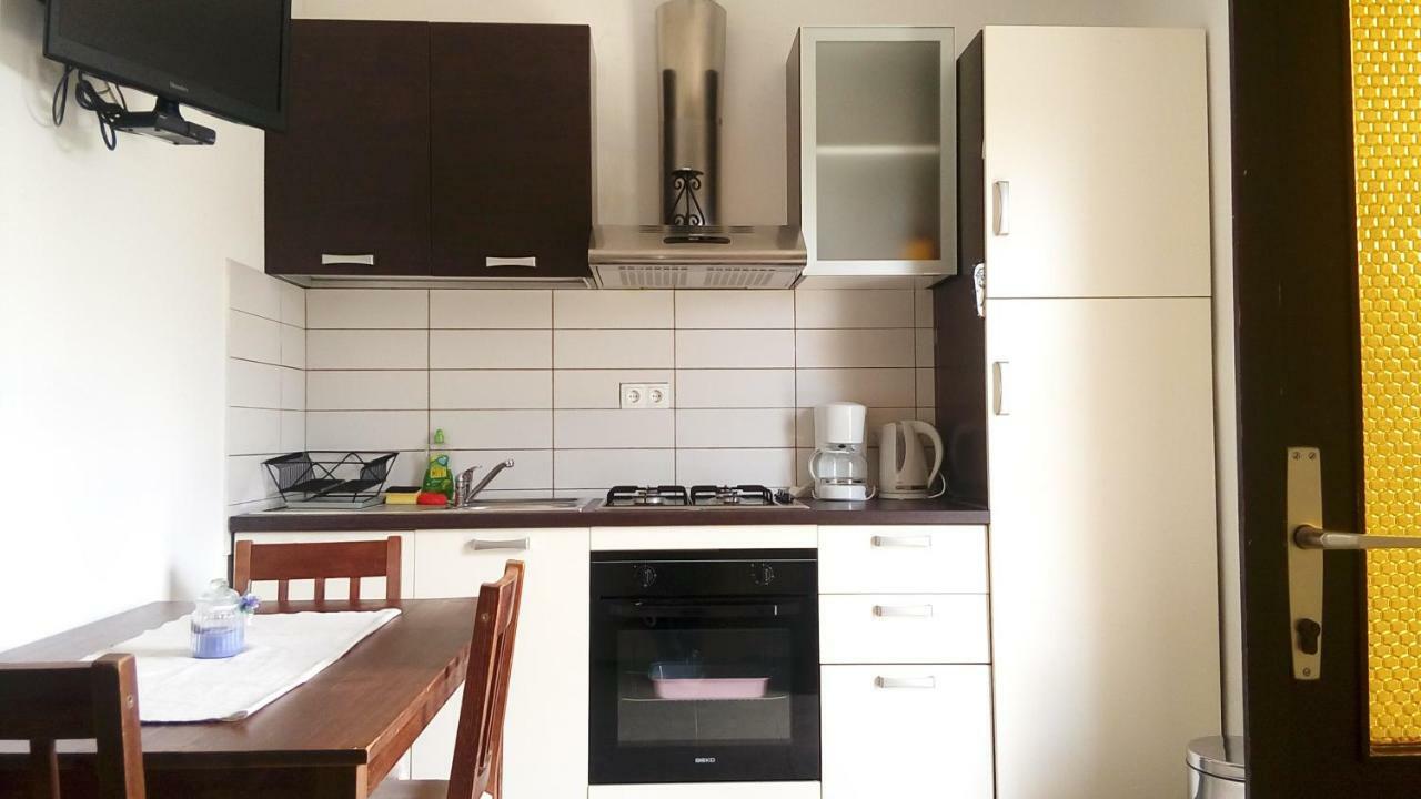 Apartmani Dana Sukošan מראה חיצוני תמונה